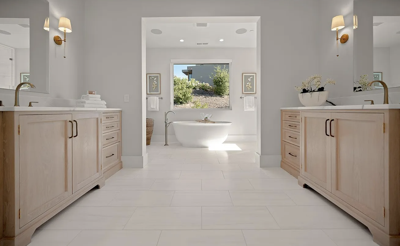 11-lucas-ranch-lafayette-primary-bathroom-vanity-home-staging.png