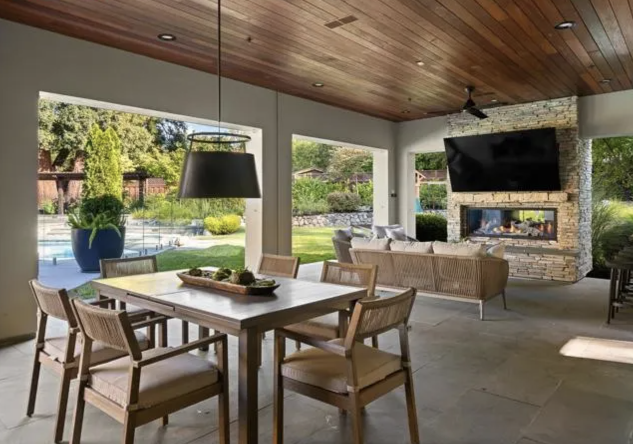 80-lark-place-alamo-covered-patio-home-staging.png