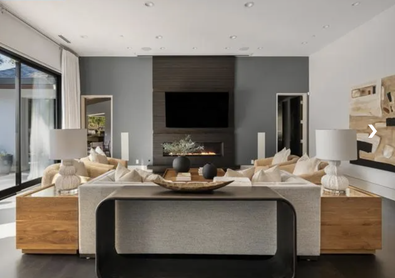 80-lark-place-alamo-family-room-home-staging.png