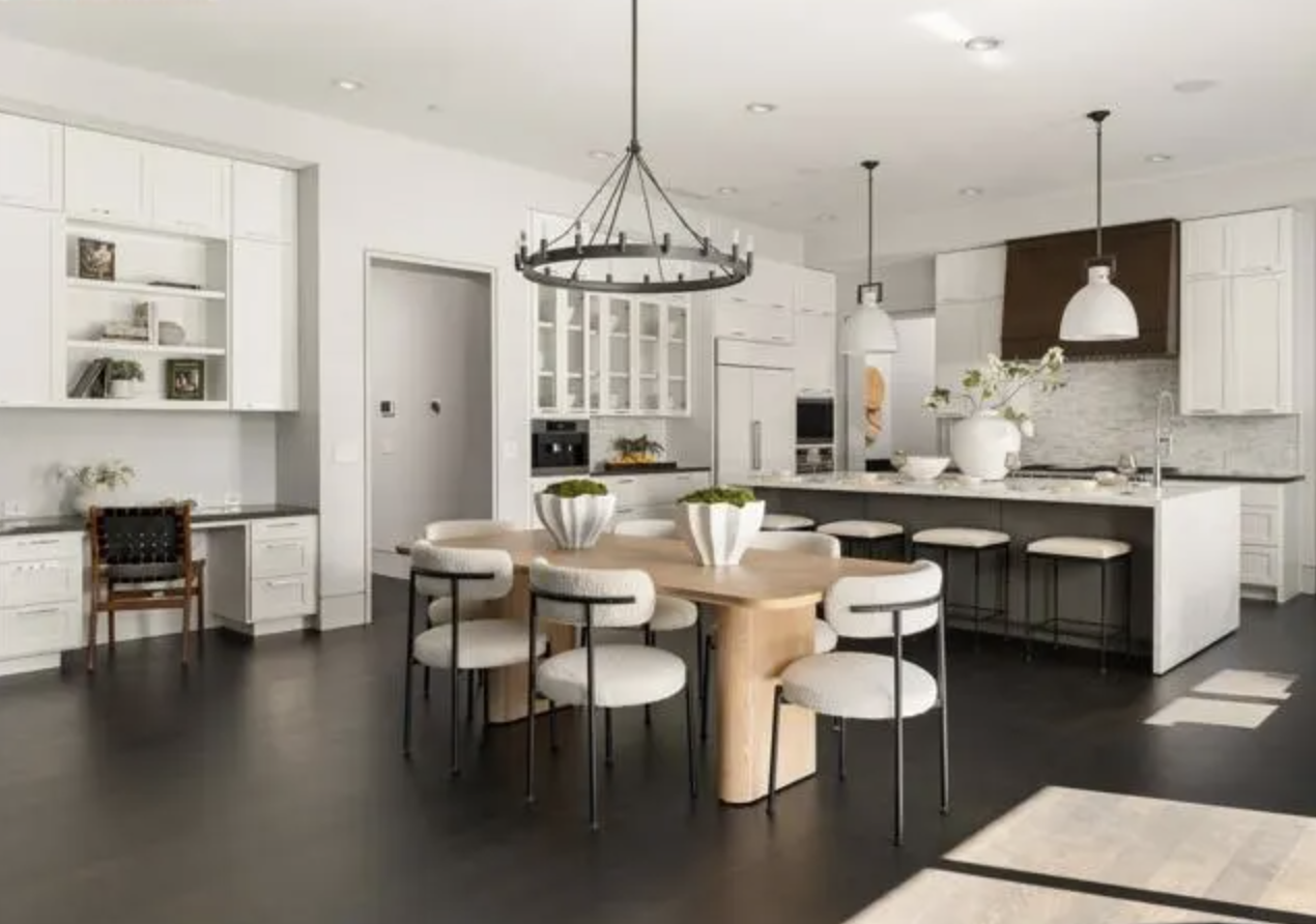 80-lark-place-alamo-kitchen-home-staging.png