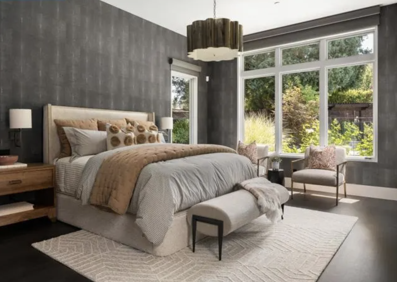 80-lark-place-alamo-primary-bedroom-home-staging.png