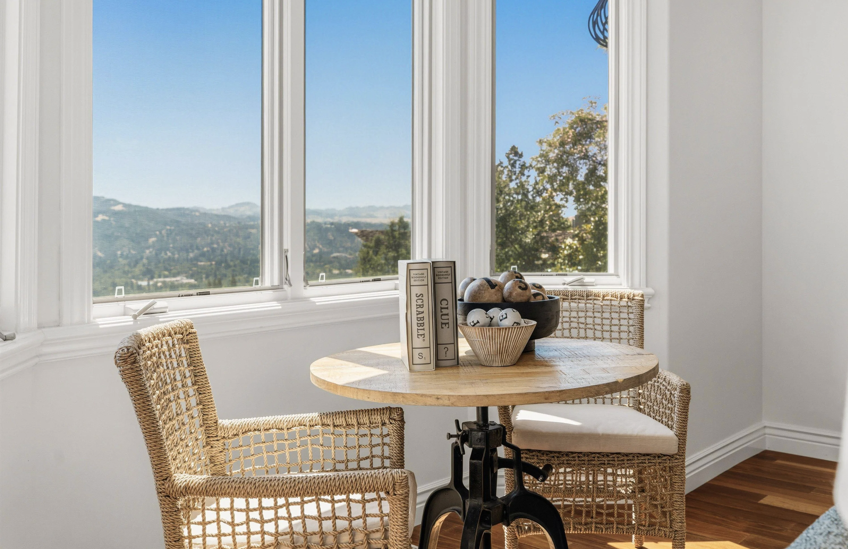 554-oakshire-alamo-entertainment-room-home-staging.png