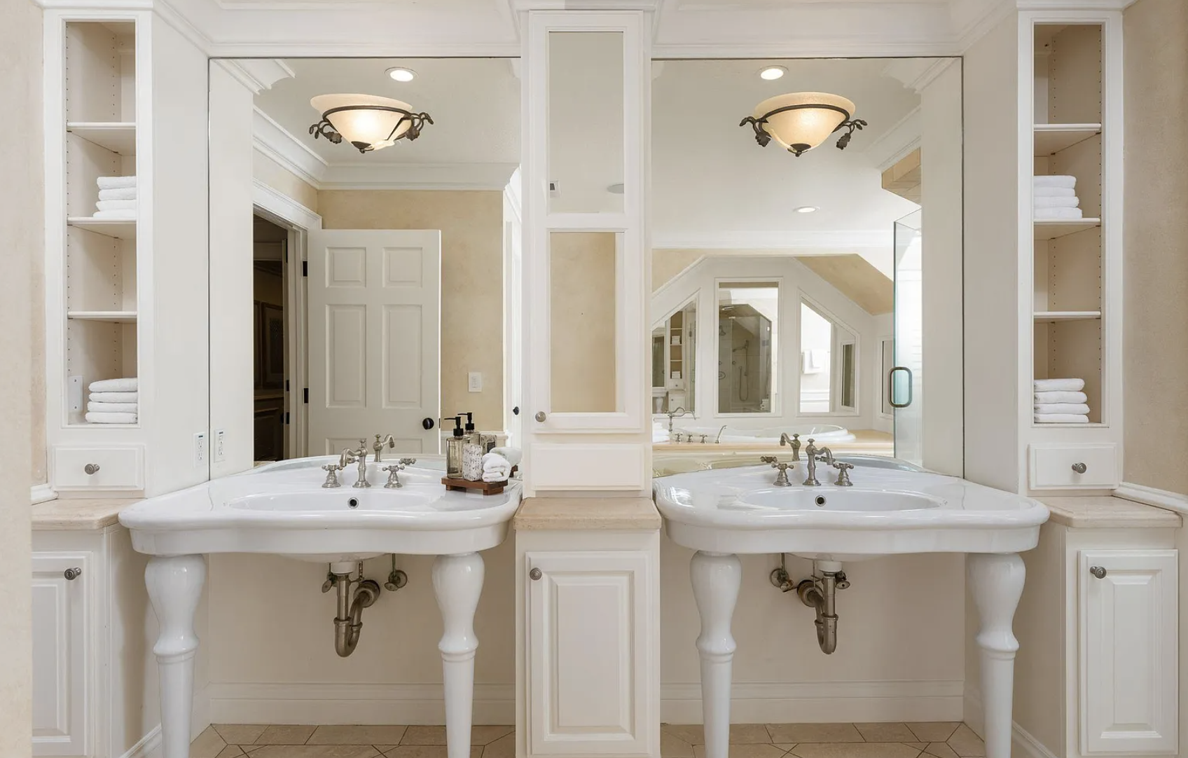 295-barrington-lane-alamo-luxury-bathroom-home-staging.png