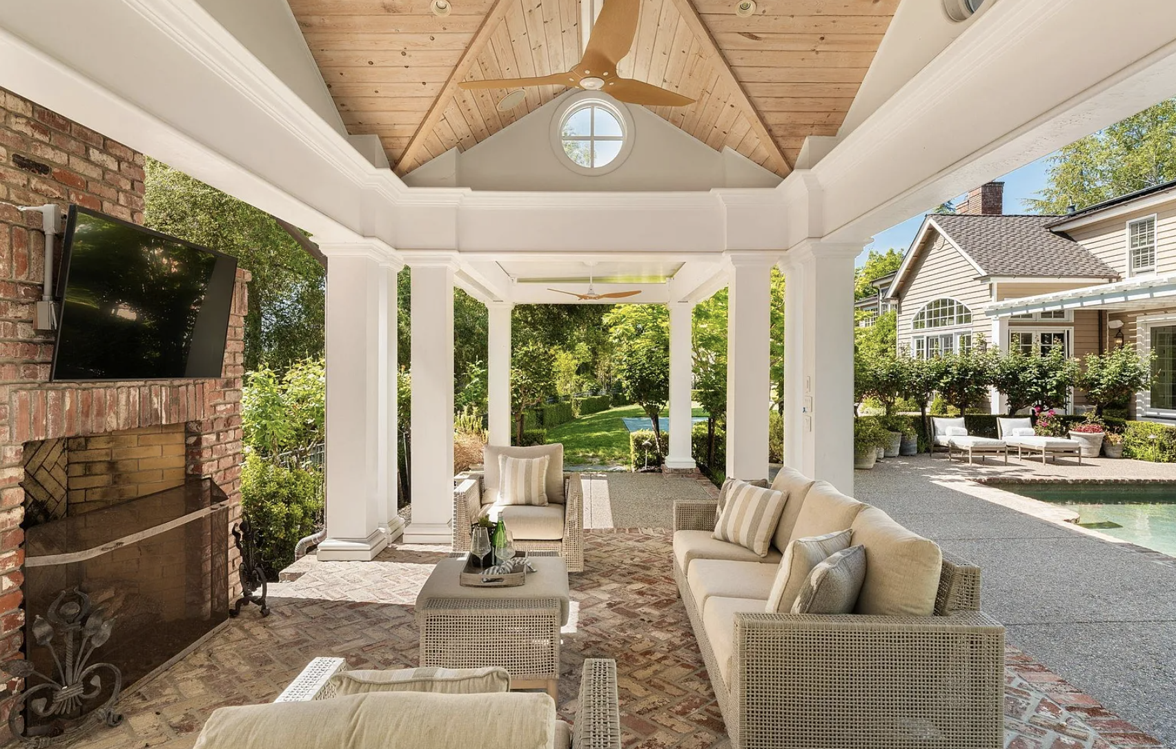 295-barrington-lane-alamo-pool-house.png