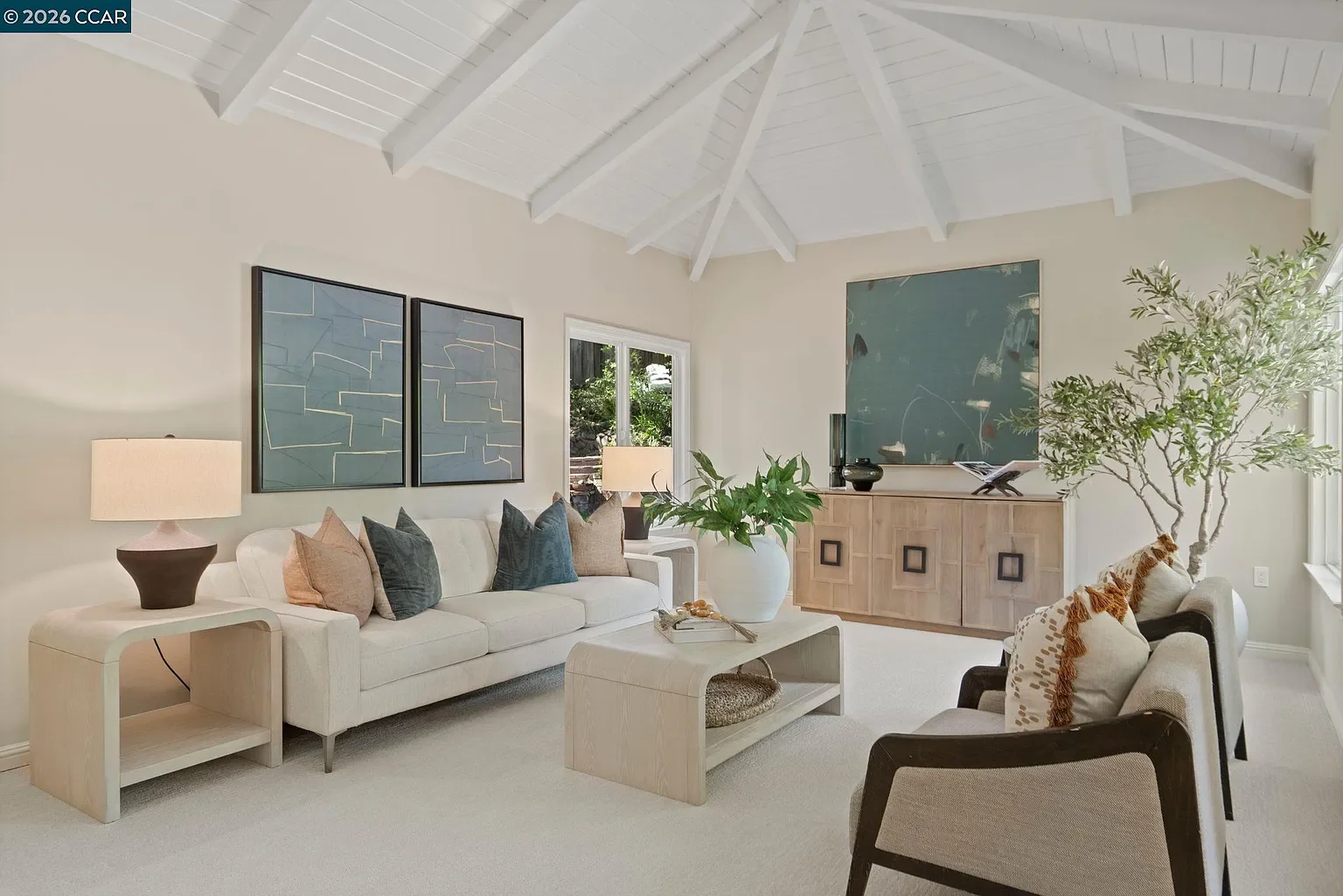 moraga-home-staging-fireplace-lounge.webp