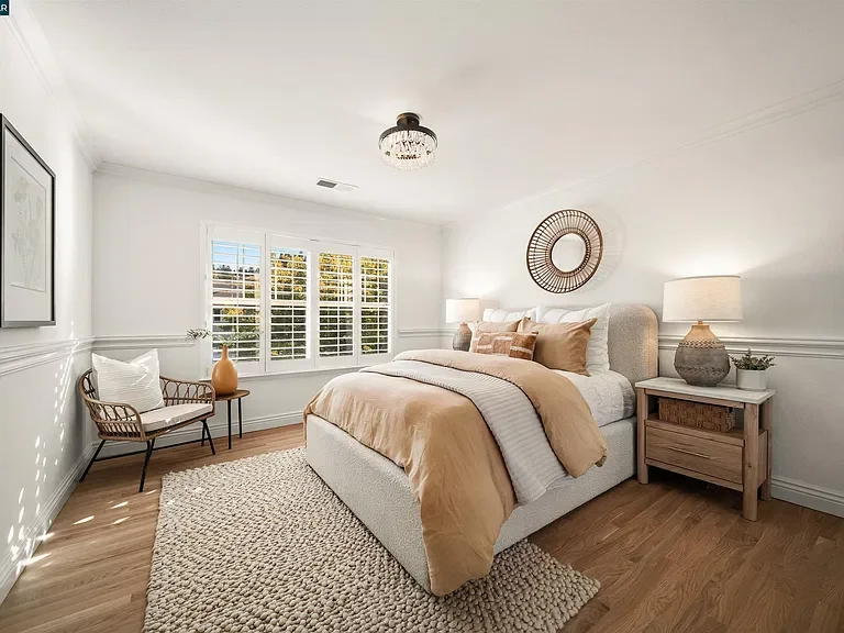 133-sunhaven-danville-guest-bedroom-neutral-staging.webp