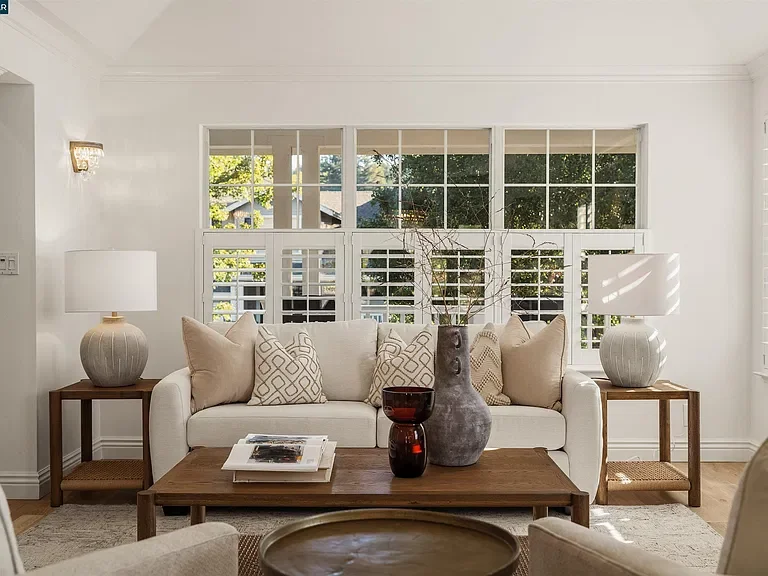 133-sunhaven-danville-living-room-sofa-styling.webp