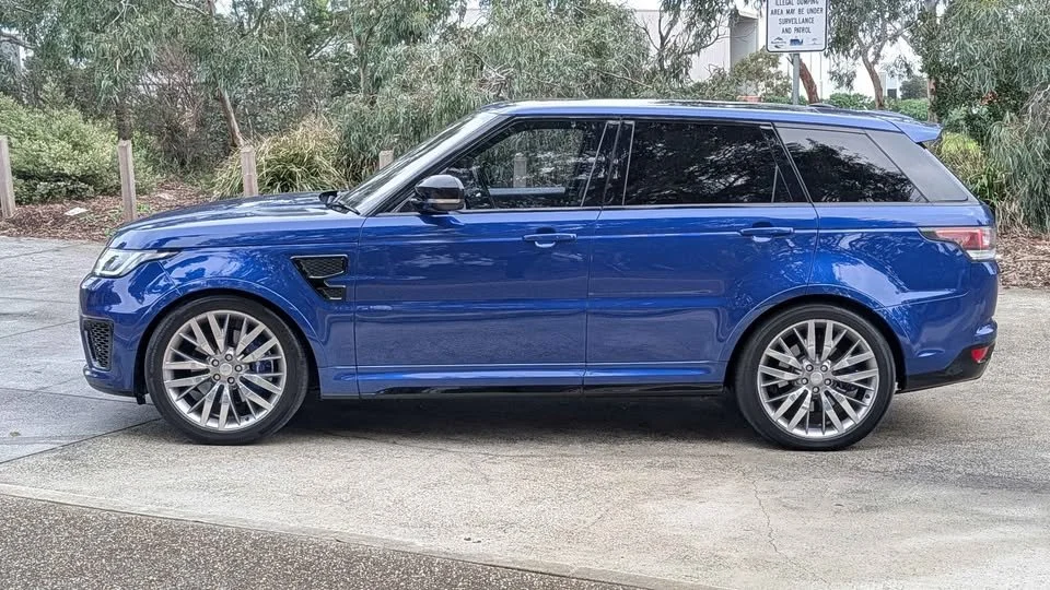LR4.jpg
