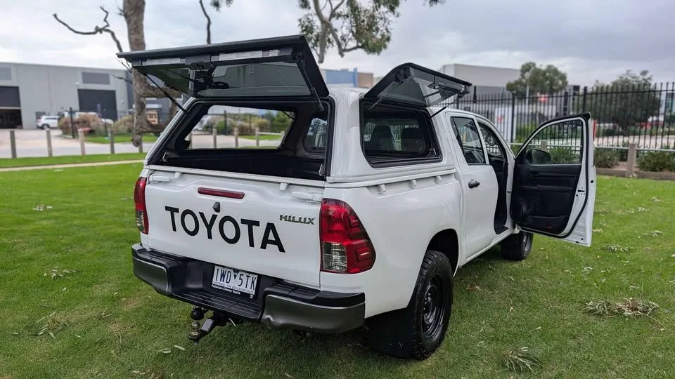 new Hilux 19.jpg