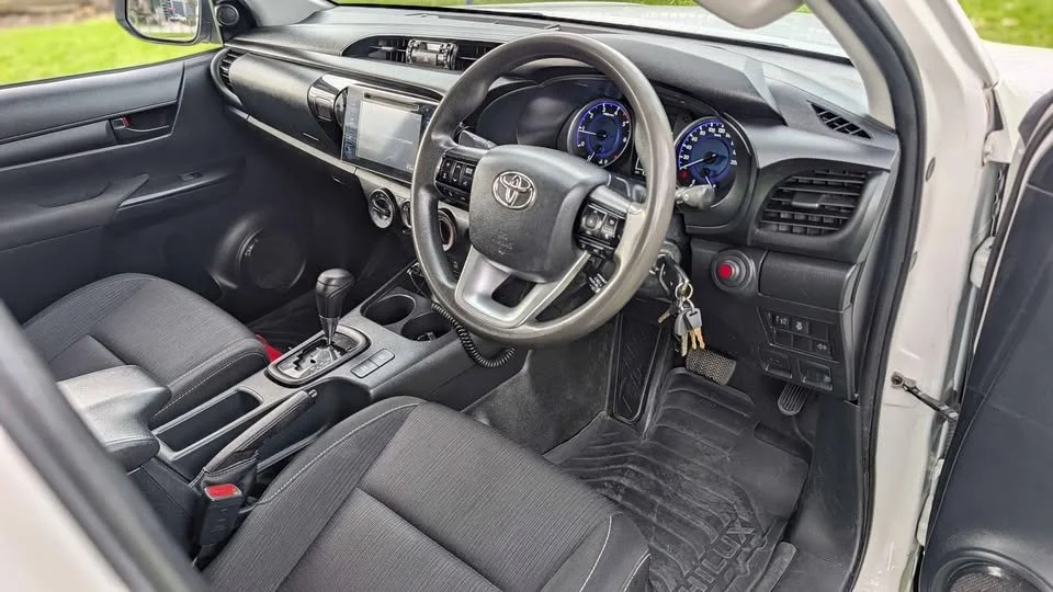 Hilux10.jpg