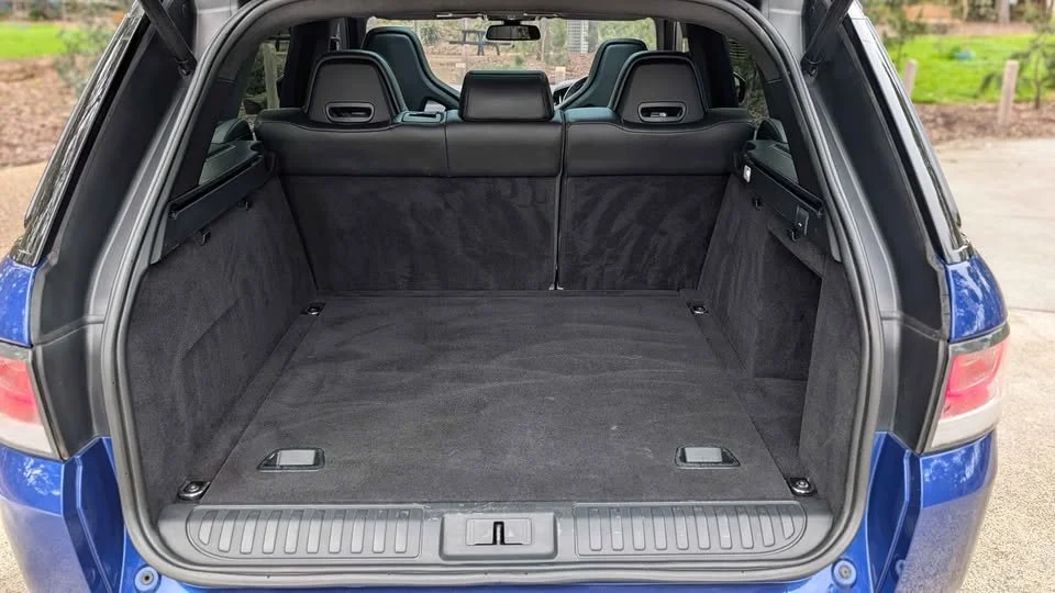 LR18.jpg