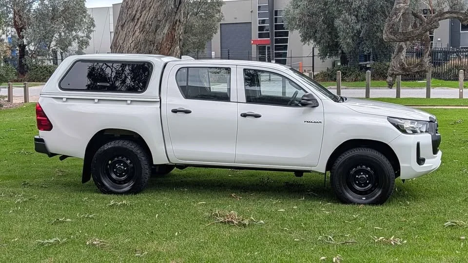 new Hilux 8.jpg