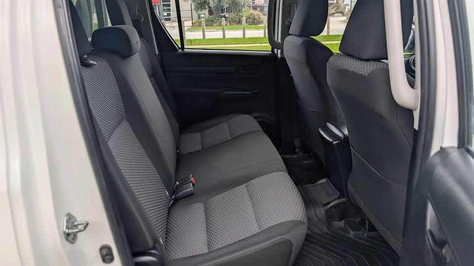 new Hilux 18.jpg