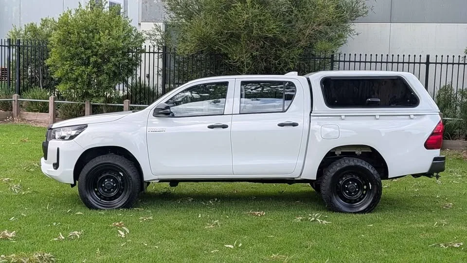 new Hilux 4.jpg