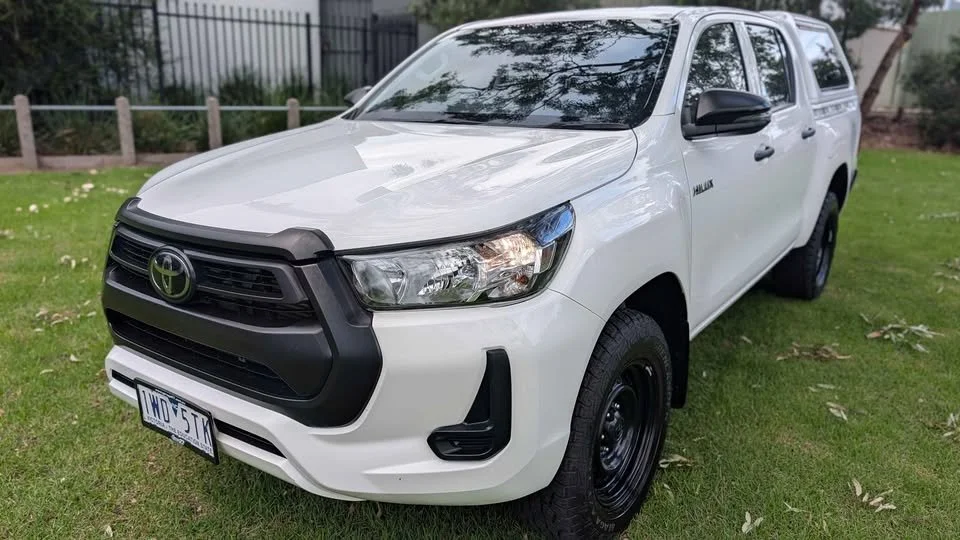 new Hilux 11.jpg