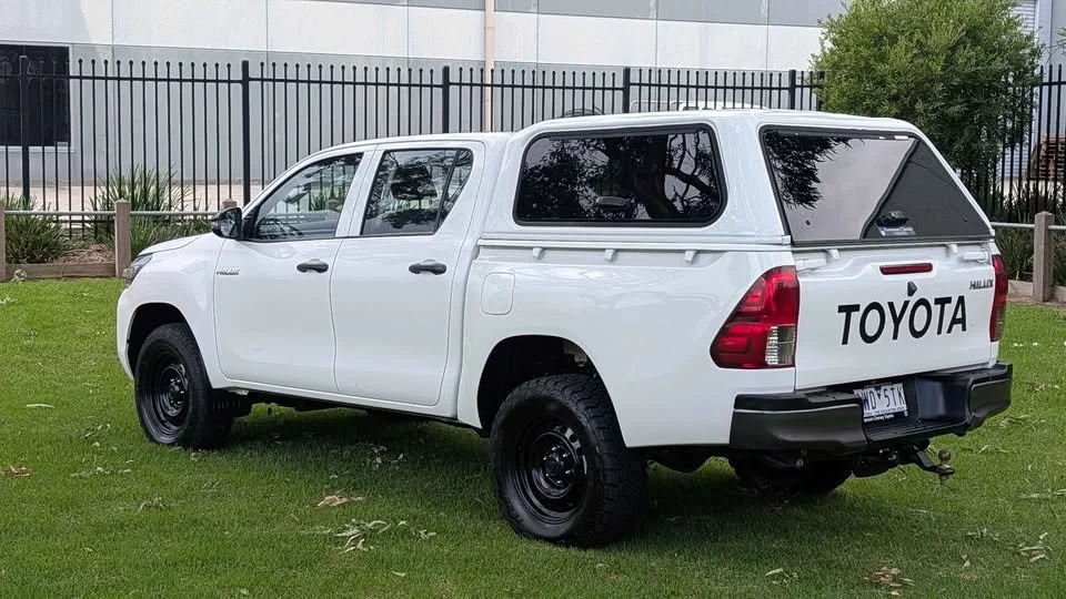 new Hilux 5.jpg