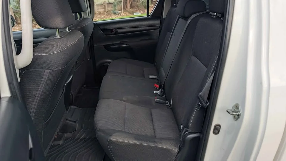 Hilux16.jpg