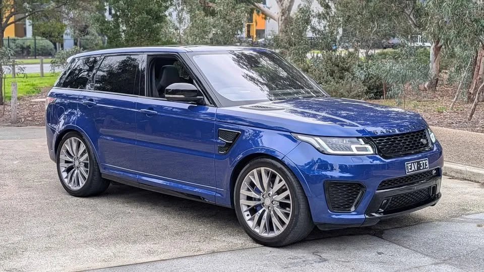 LR1.jpg