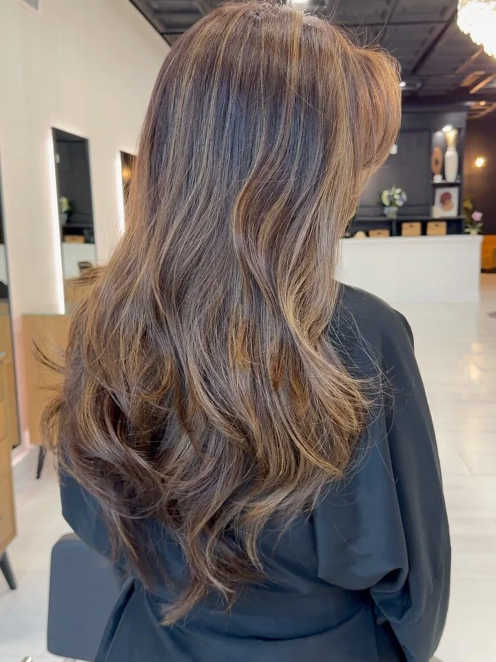 Dimensional brunette moment. 🤎✨

#newbraunfelshairstylist
#newbraunfelshair
#texashairstylist
#hillcountryhair