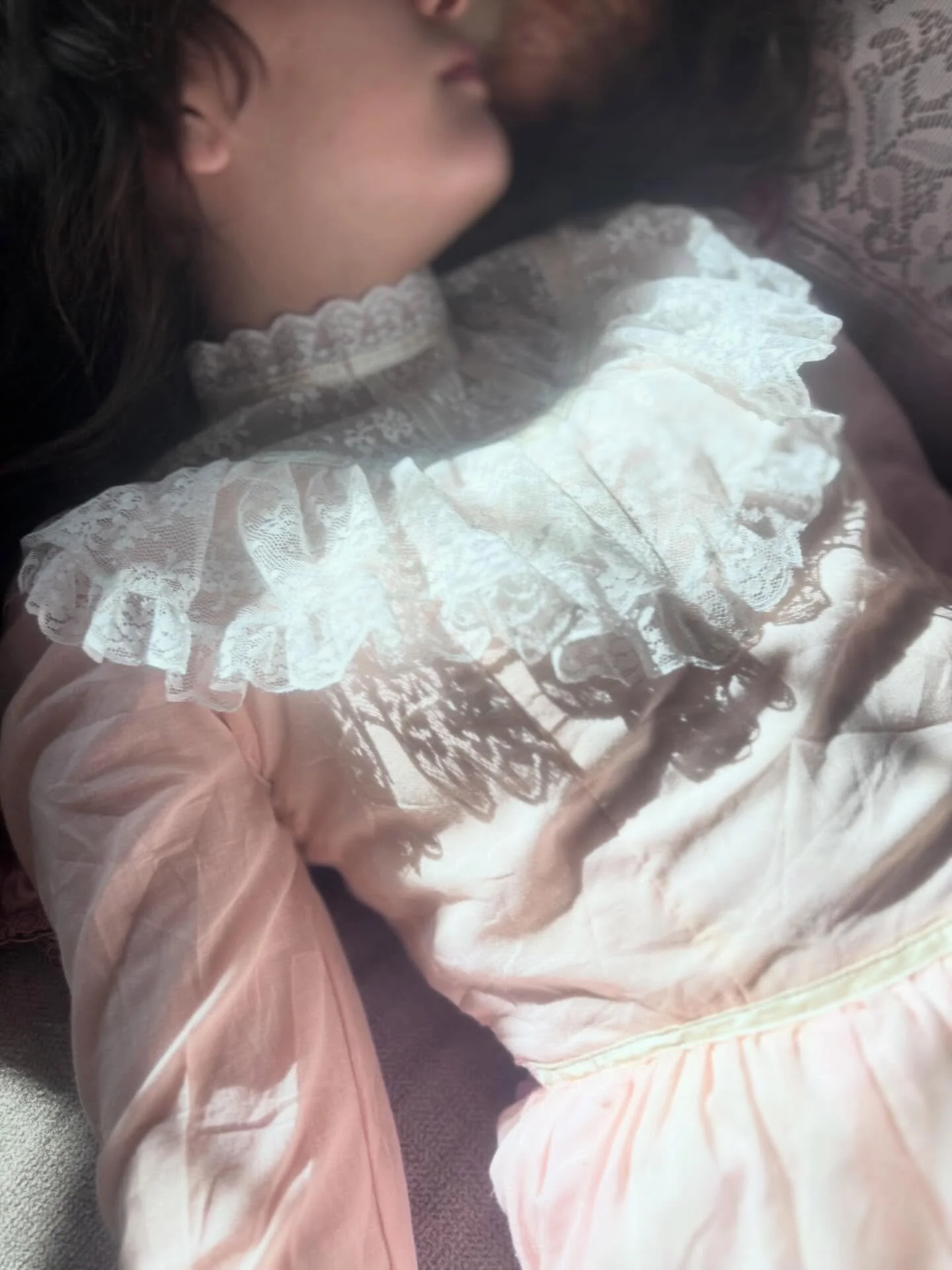 crying over how beautiful this Jessica McClintock dress is😭🎀 it will be in the first baby marabou drop❣️🎠🥀

#jessicamcclintock #gunnesax #ᴠɪɴᴛᴀɢᴇsᴛʏʟᴇ #1970sstyle #1970sdress