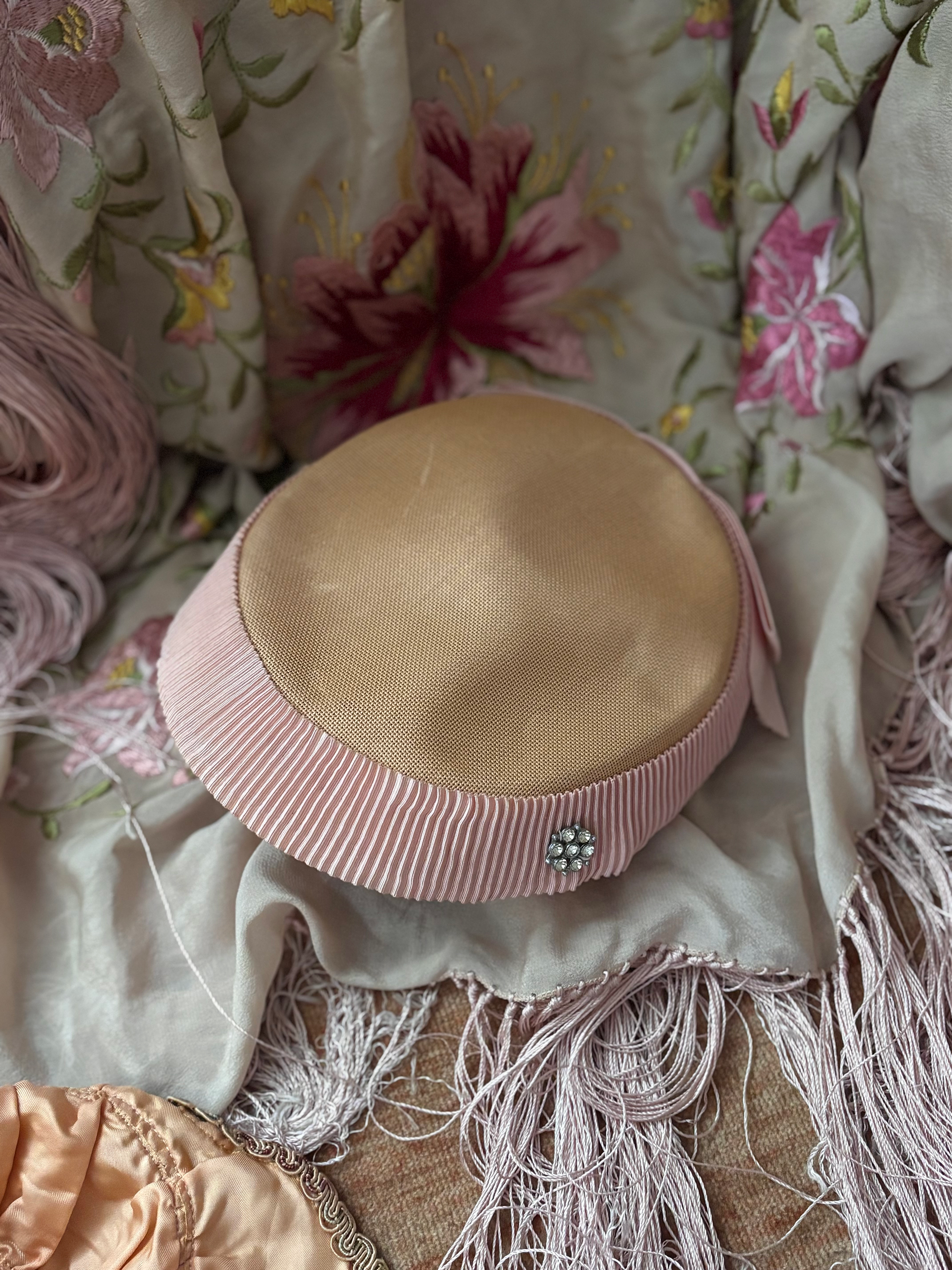 1950s Blush Pink Pillbox Hat with Rhinestone Detail