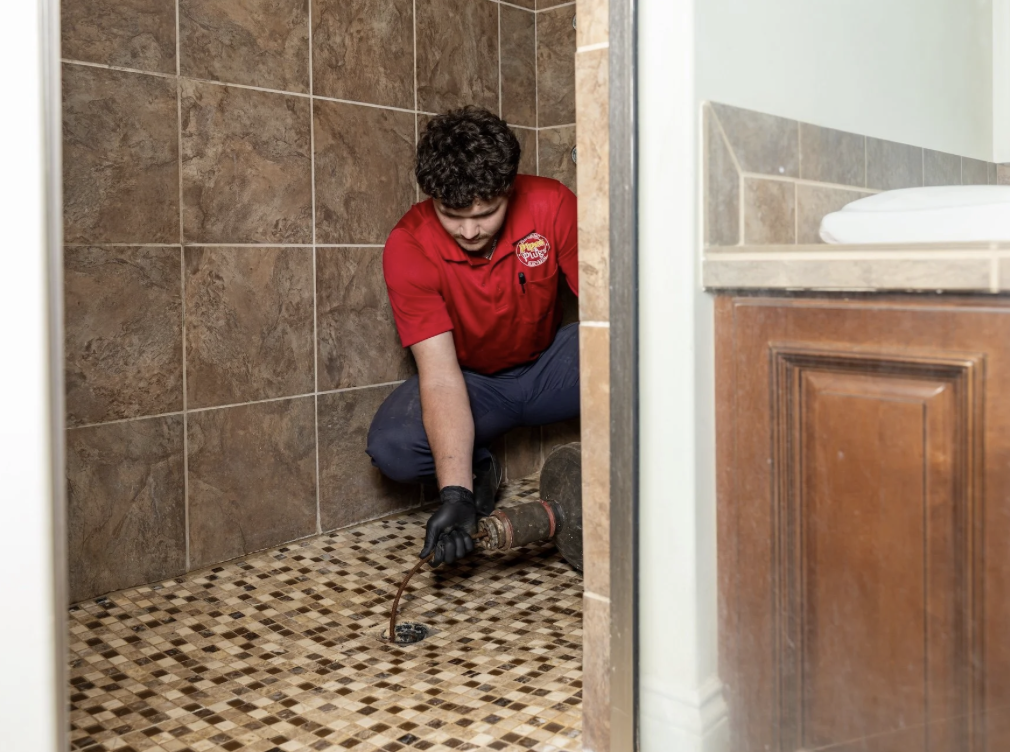 When to Call a Plumber for a Clogged Drain in New Iberia