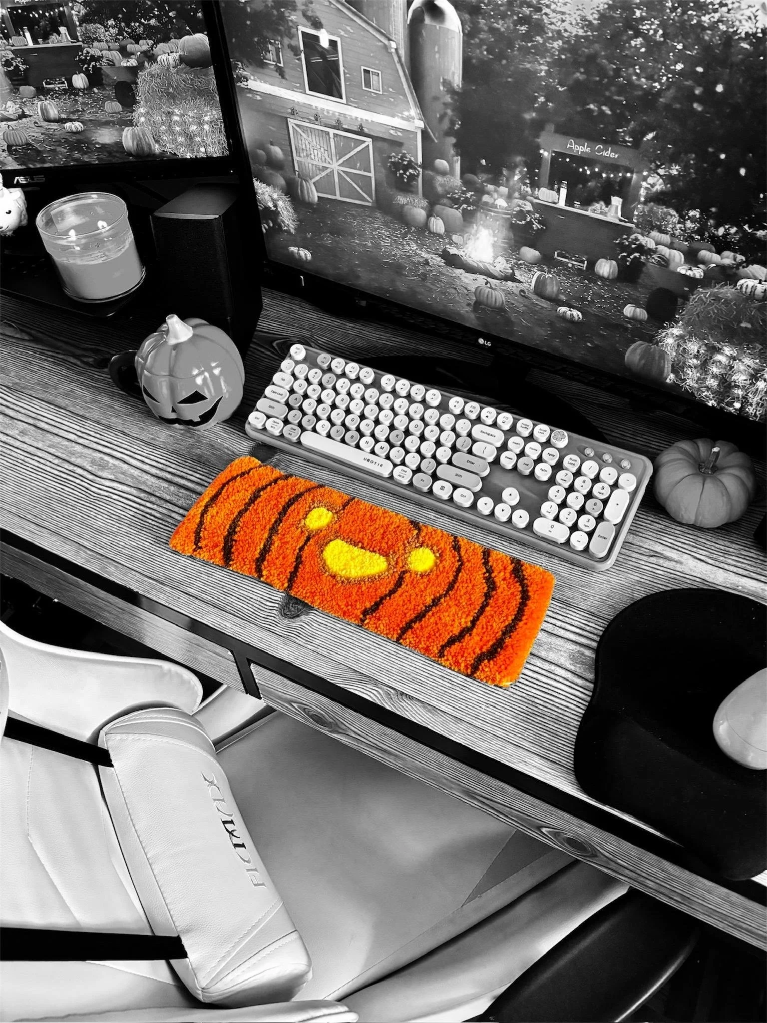 Jack-o-lantern Desk Rug