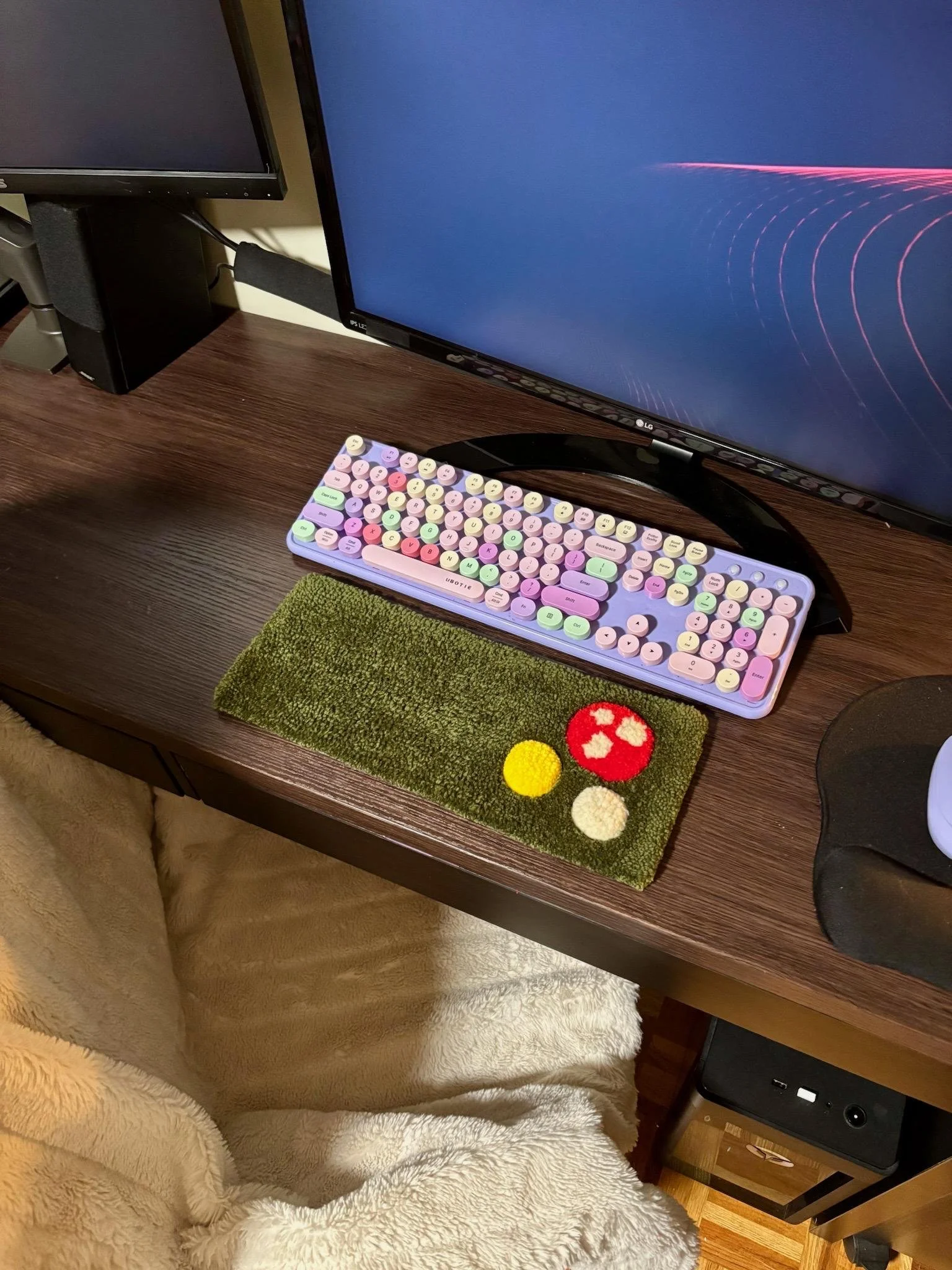 Mushroom Tufted Desk Rugs - Clearance