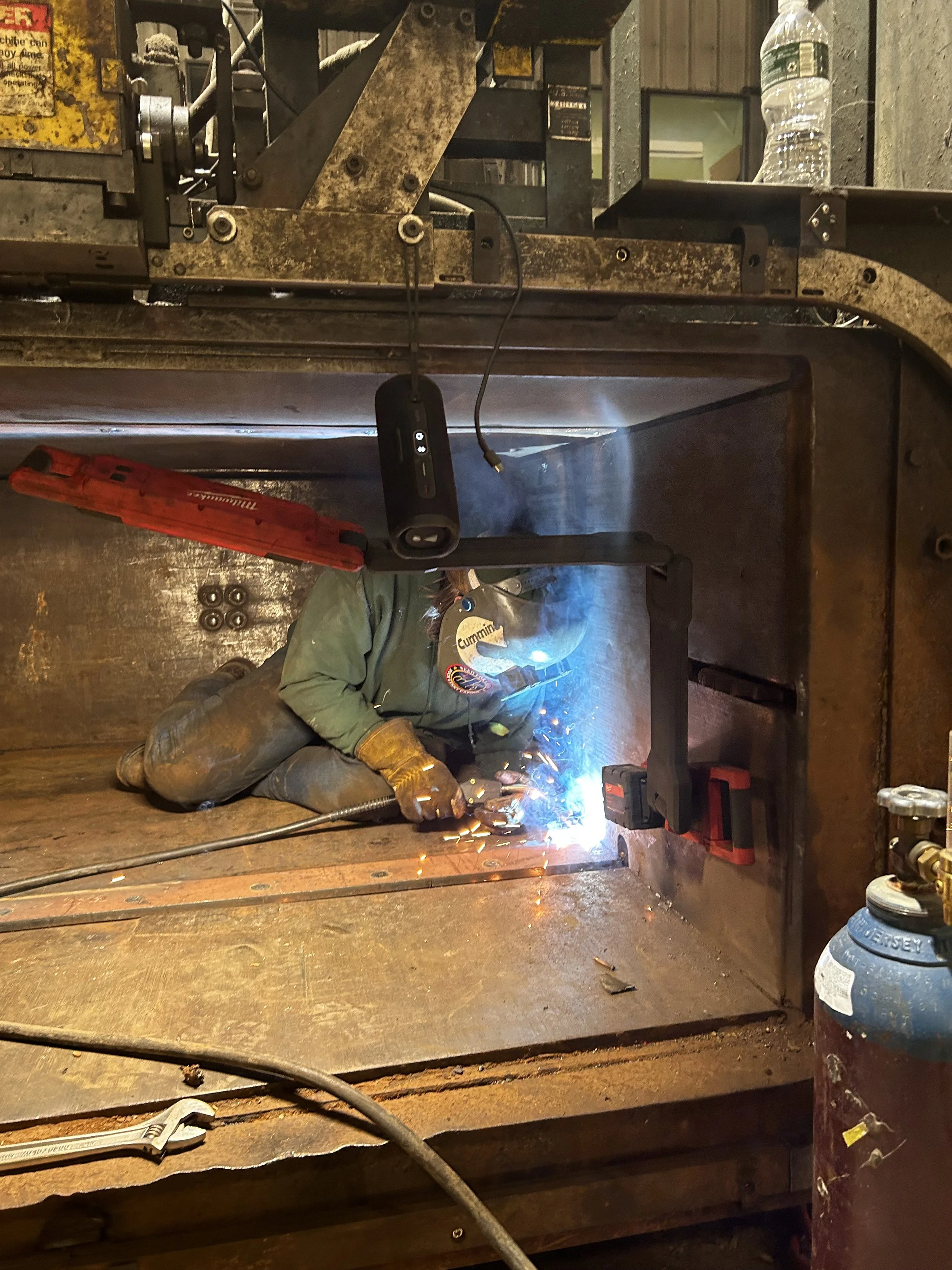 2 Ram Bailer door track relign.jpg