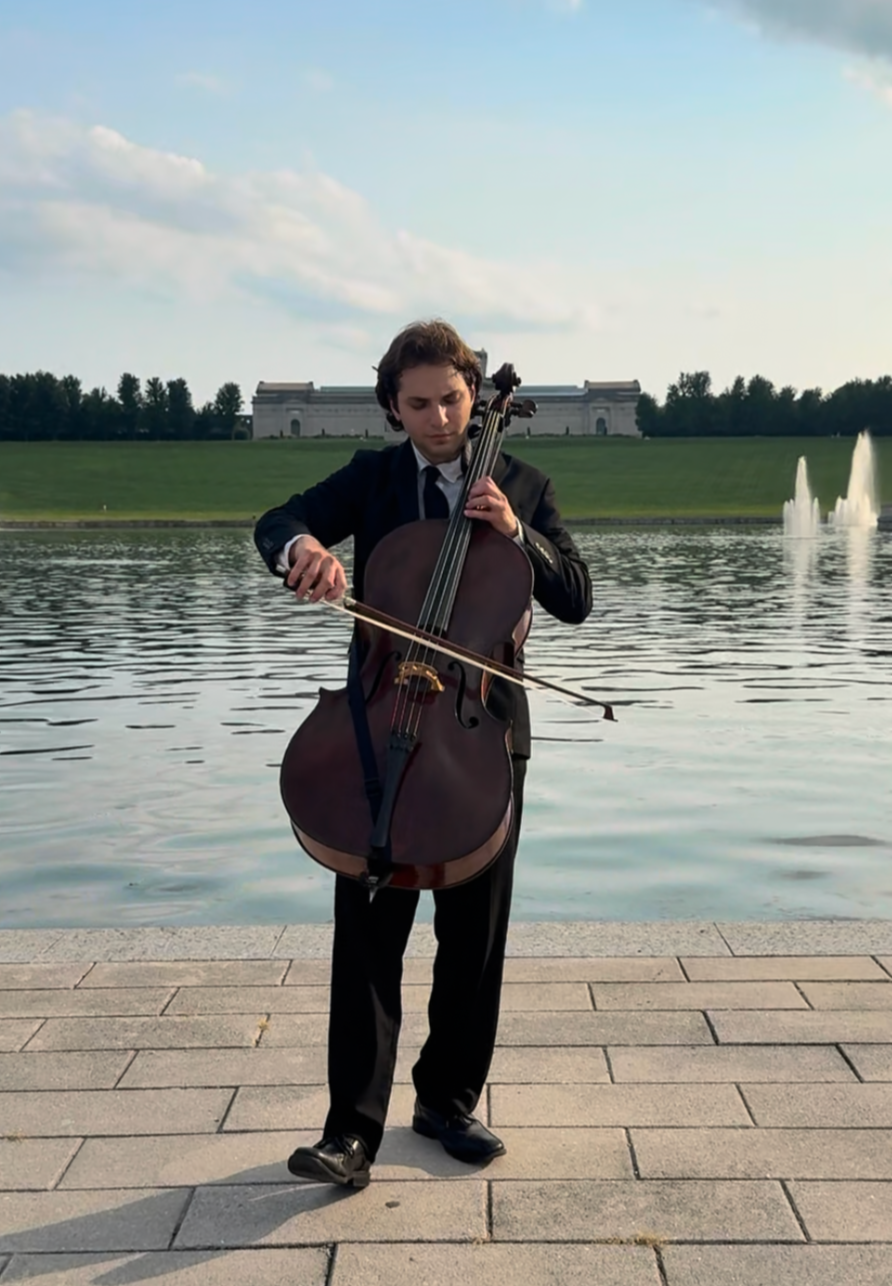 Live wedding cello performance at the Art Museum in St. Louis.