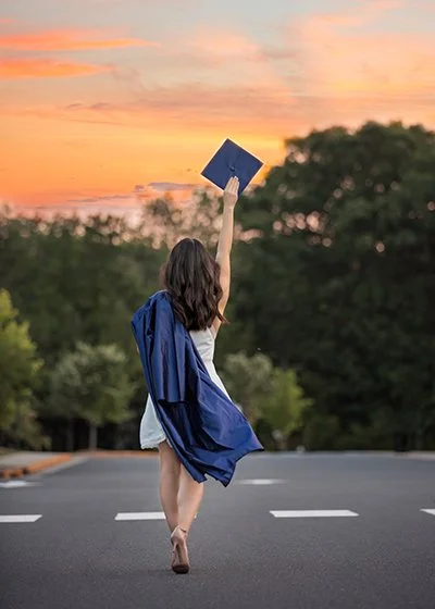 11-graduate-400-560-100%.jpg