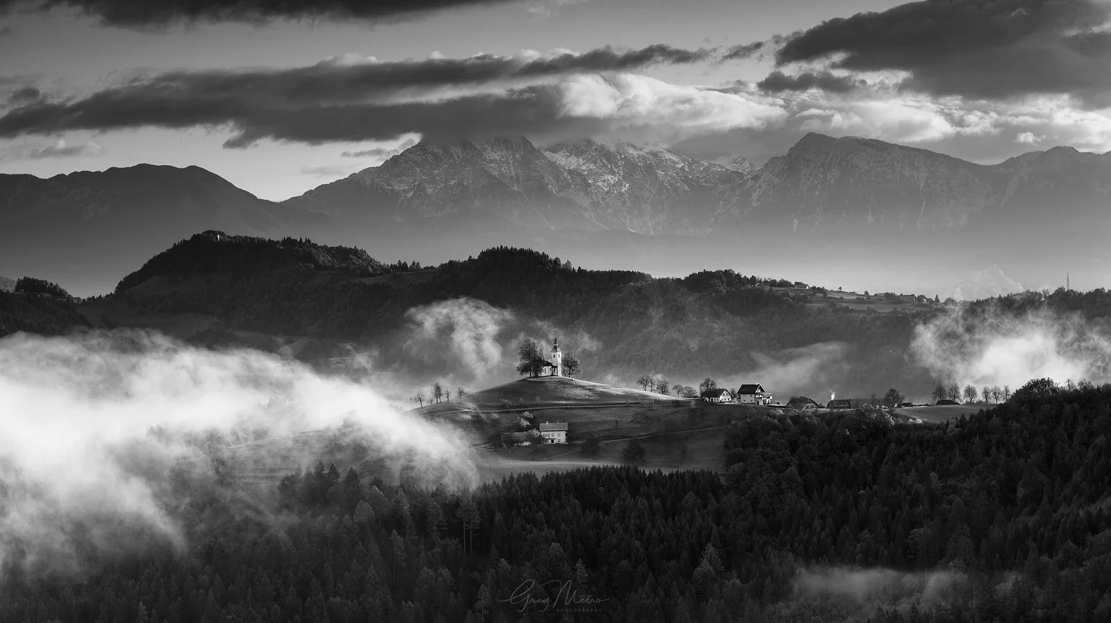 St Thomas Sunrise 2 1600px.jpg