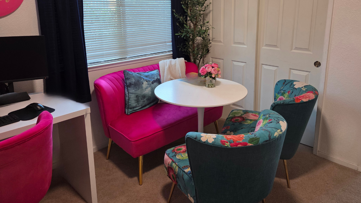 Here's a closer look at a few more areas of my colorful home office.
