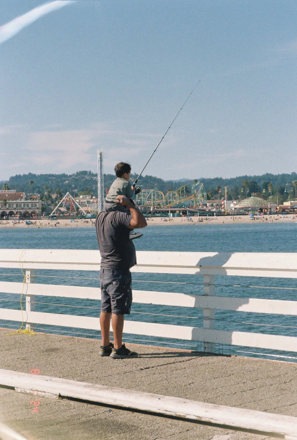 6875979_6875979-R1-071-34.jpg