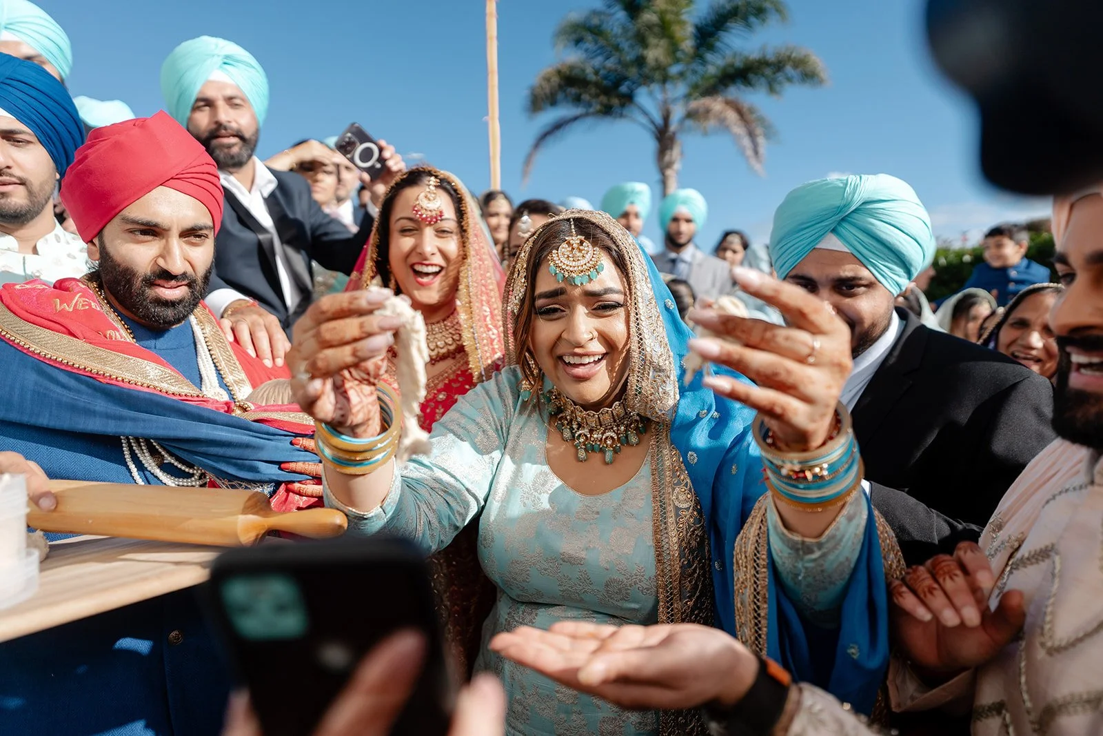 SM - wedding sneak peek-61_websize-2.jpg