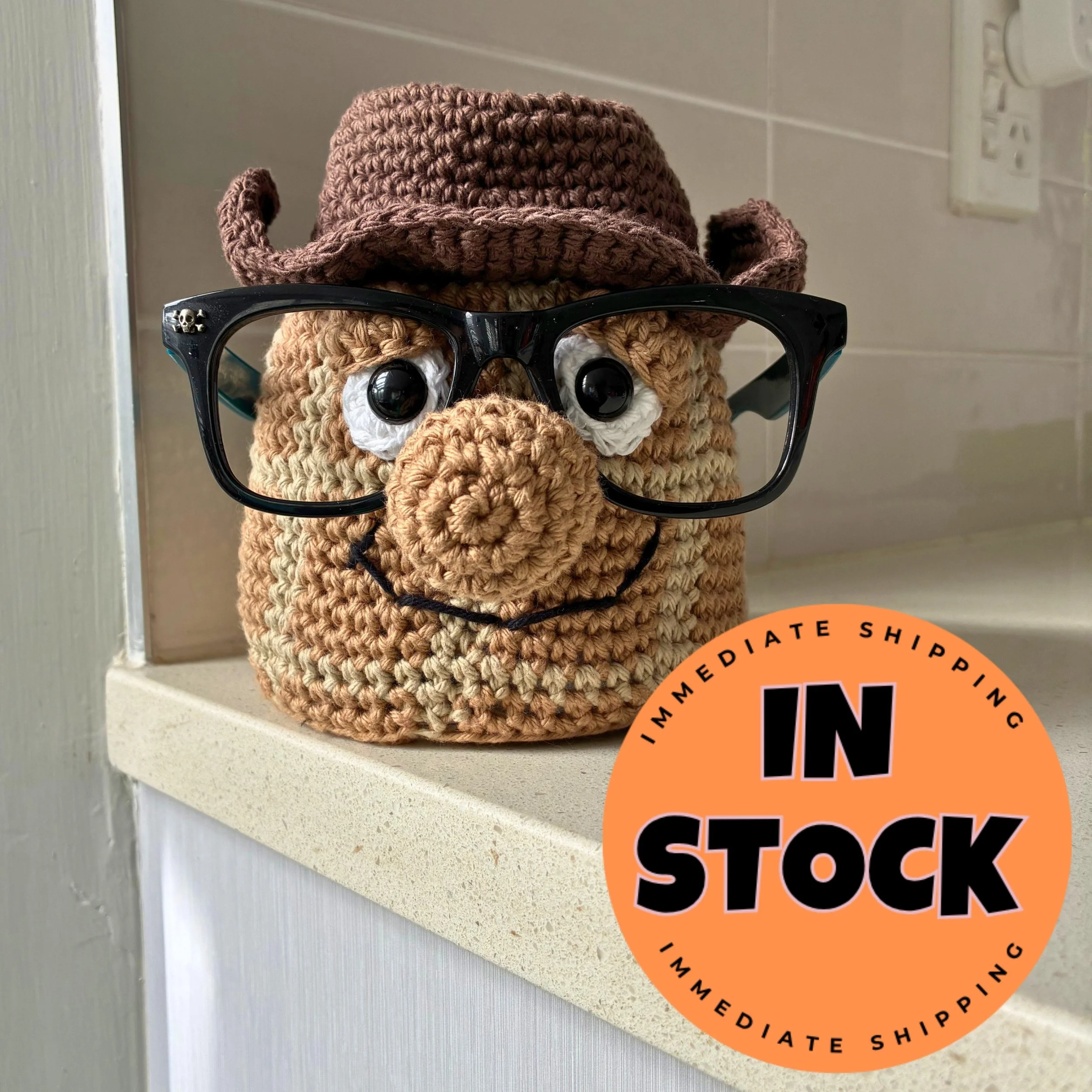 Peanut Glasses Holder