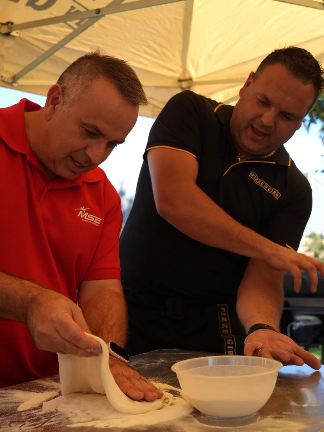 ROLES REVERSED

On Saturday we hosted @mitsubishiaust @mseeventsgroup for an interactive cooking experience, teaching the team how to make fresh Neapolitan pizza from scratch 🍕

A day filled with hands-on pizza making, good gin @prohibitionliquor, p