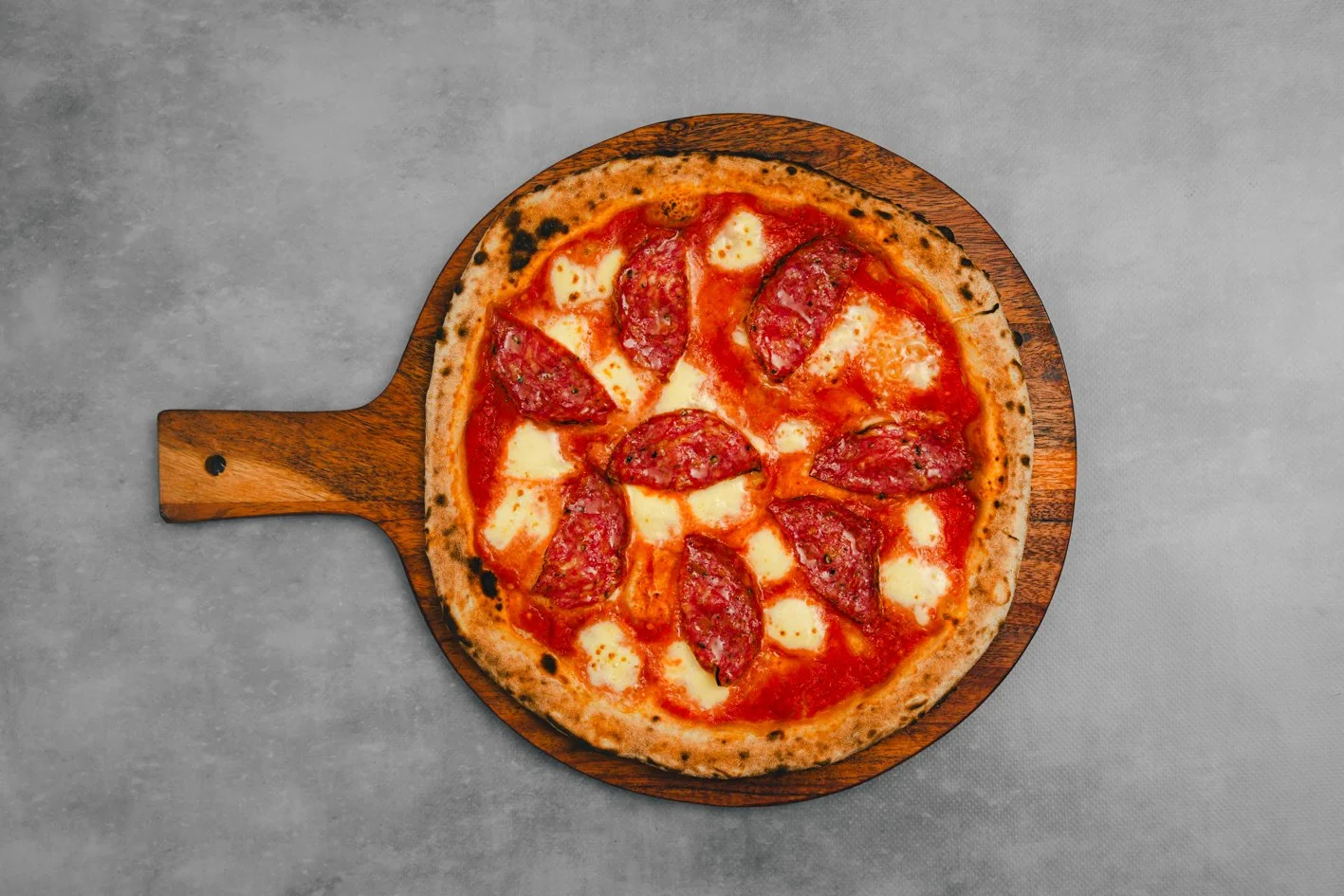 Salciccia 
- Sauce, Fior Di Latte, Basil, Herb Oil, Salami 