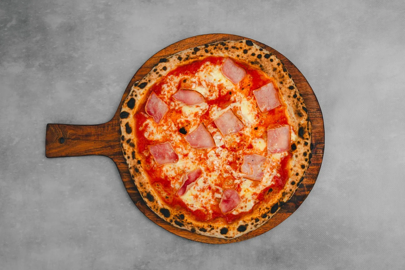 Ham & Cheese 
- Sauce, Mozzarella, Ham, Herb Oil