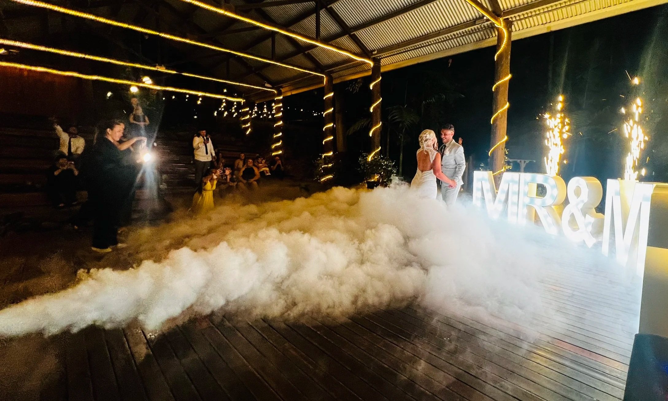 Wedding DJ hire Toowoomba and South East Qld, wireless microphones and event lighting. - NuFlava Entertainment DJ Hire 