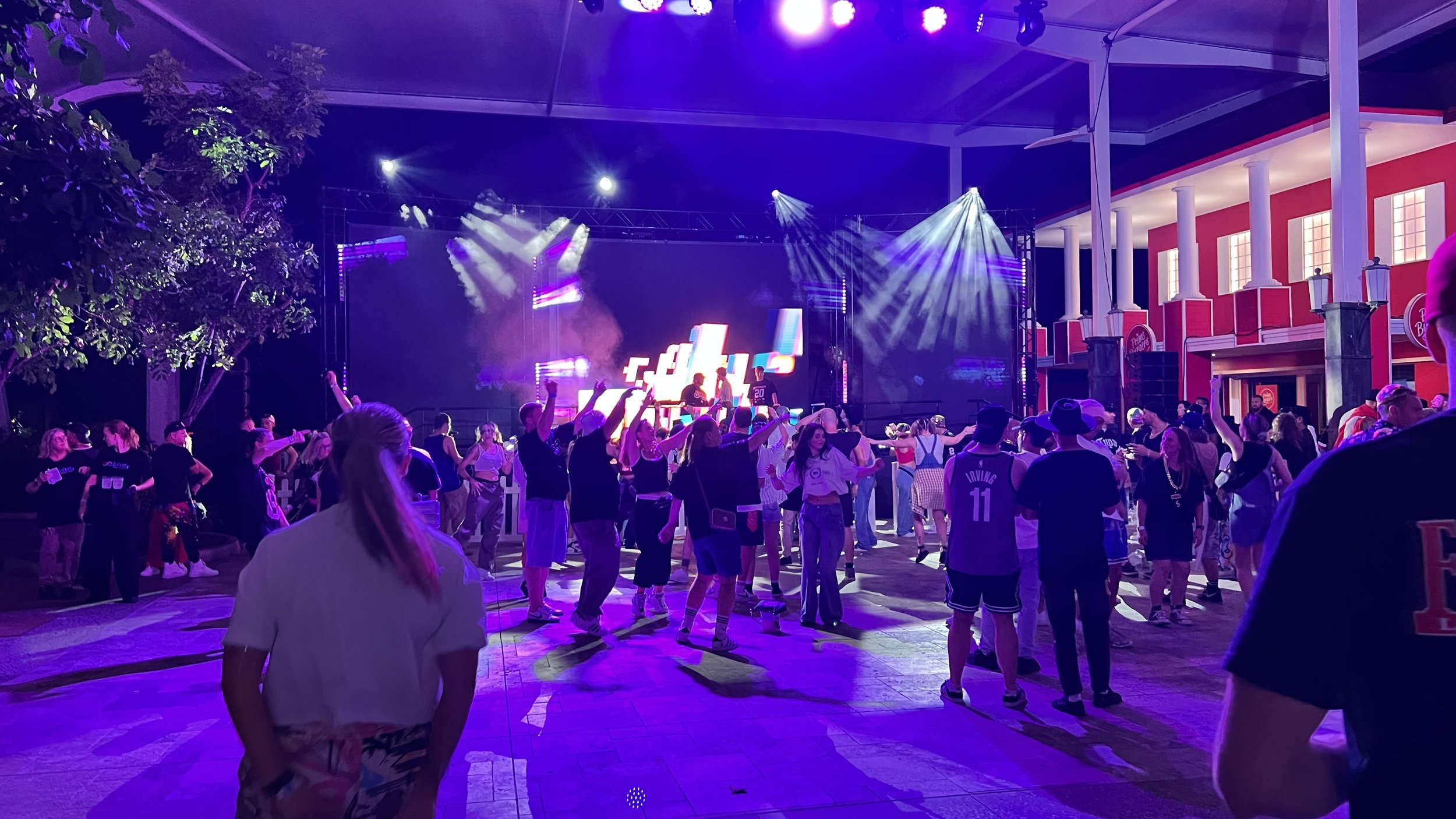 Premium DJ hire, sound and lighting for weddings, corporate events, school formals and private celebrations across Brisbane, Gold Coast, Toowoomba and South East Queensland
