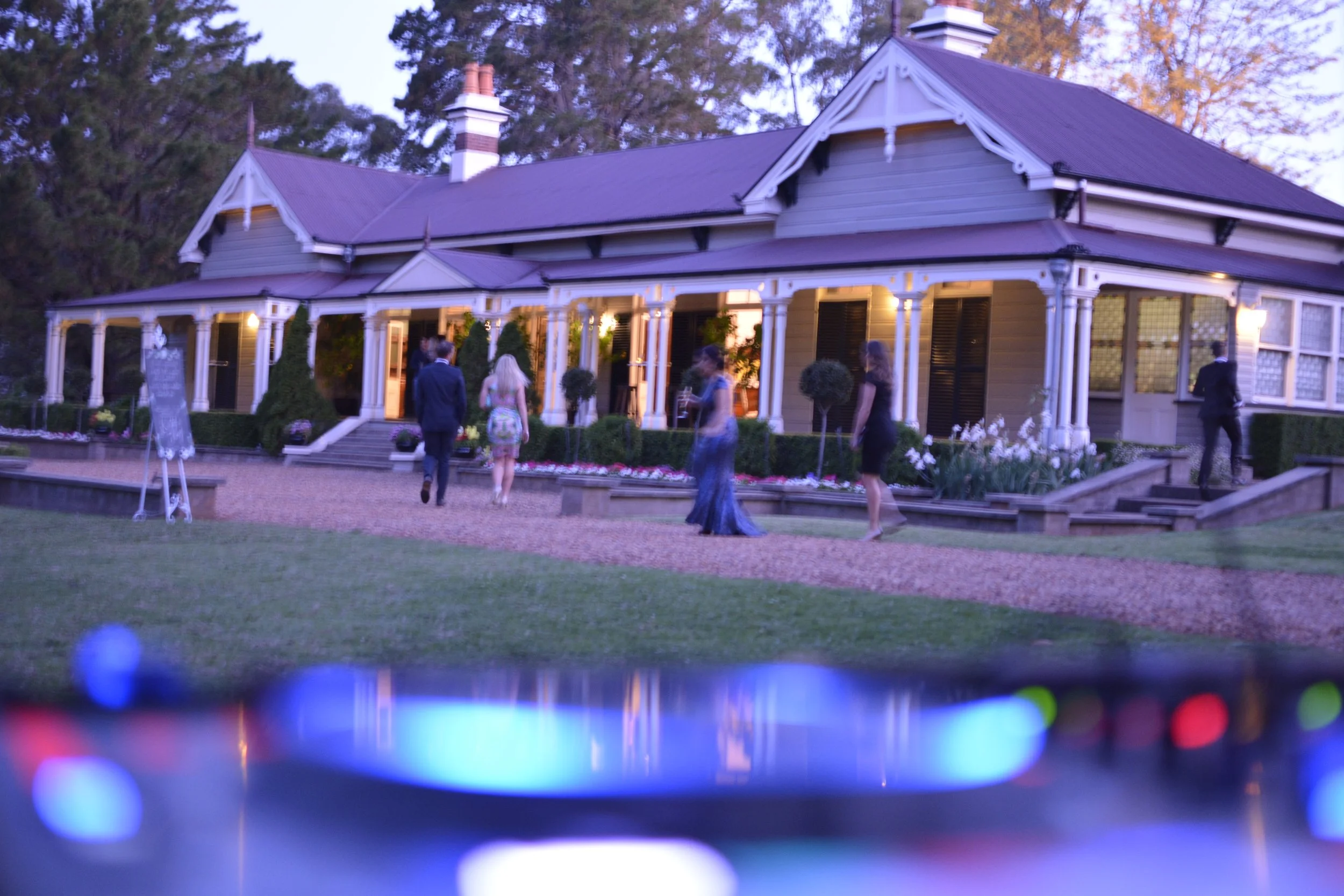 Gabbinbar Homestead - Cocktail hour in the garden