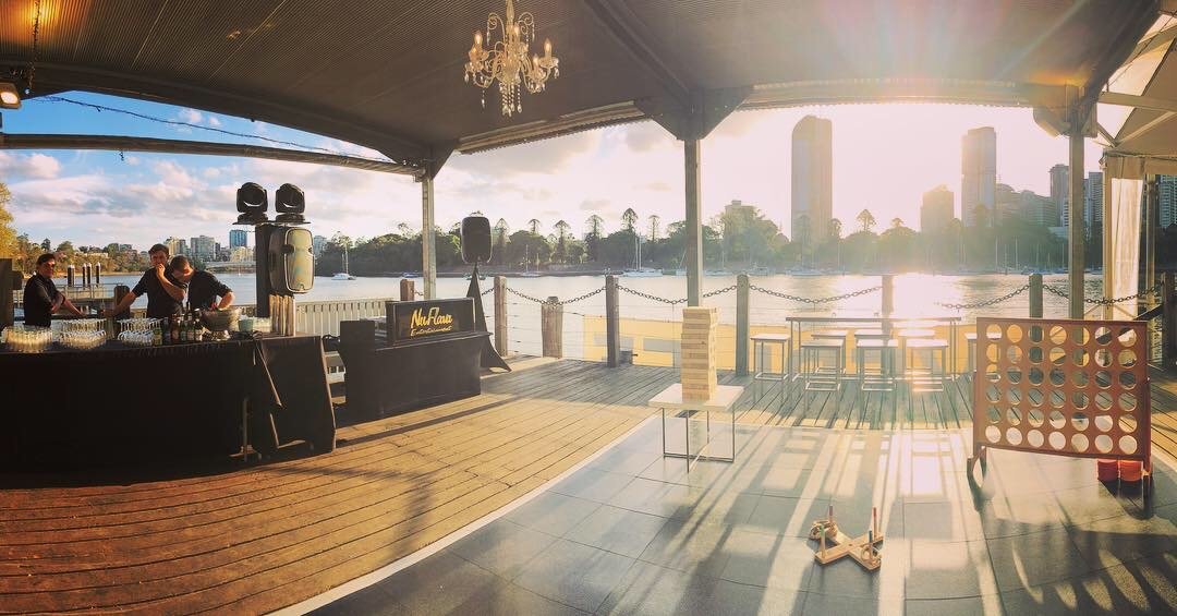 Riverlife Kangaroo Point - Beautiful sunset sets 🎧 are hard to beat here.. 🧡