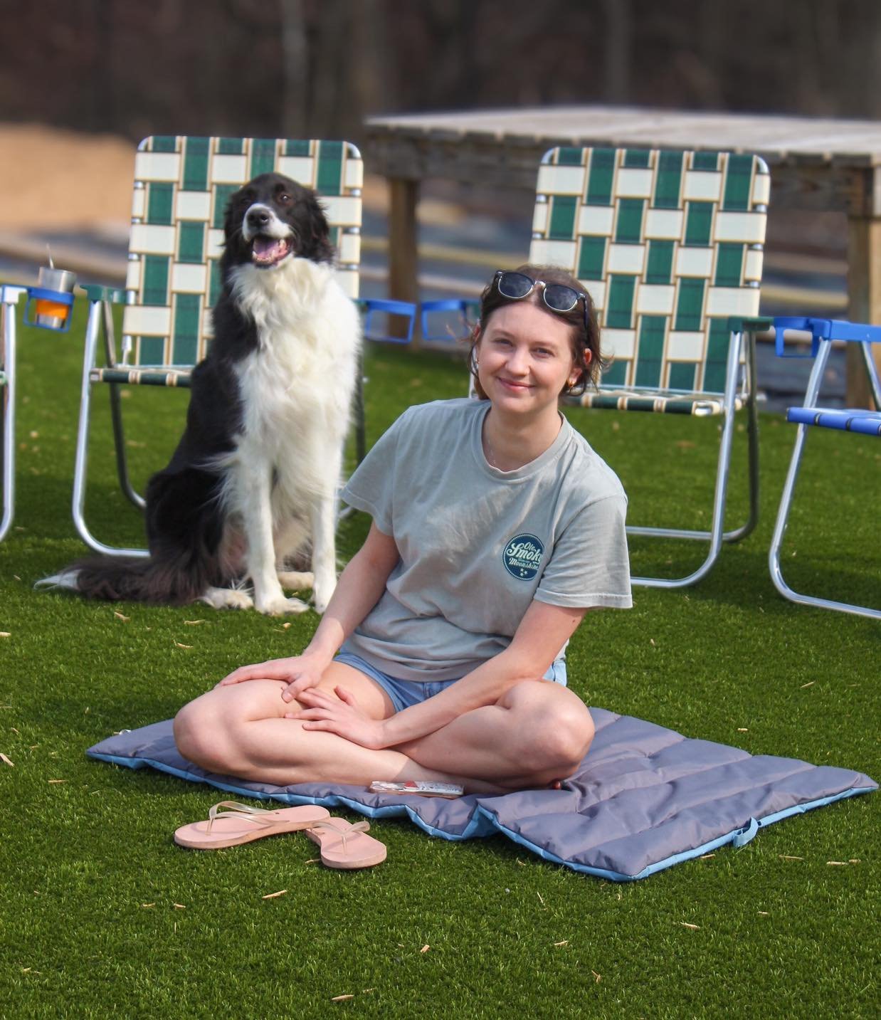 EXPANDED SPRING HOURS ☀️🌷🐾

With the good weather returning, our hours are expanding greatly! That means more time to come grab a drink and hangout with your furry friends! PLUS thekitchen_at_offleash is back this Thursday (03/05)! 🍔🍺