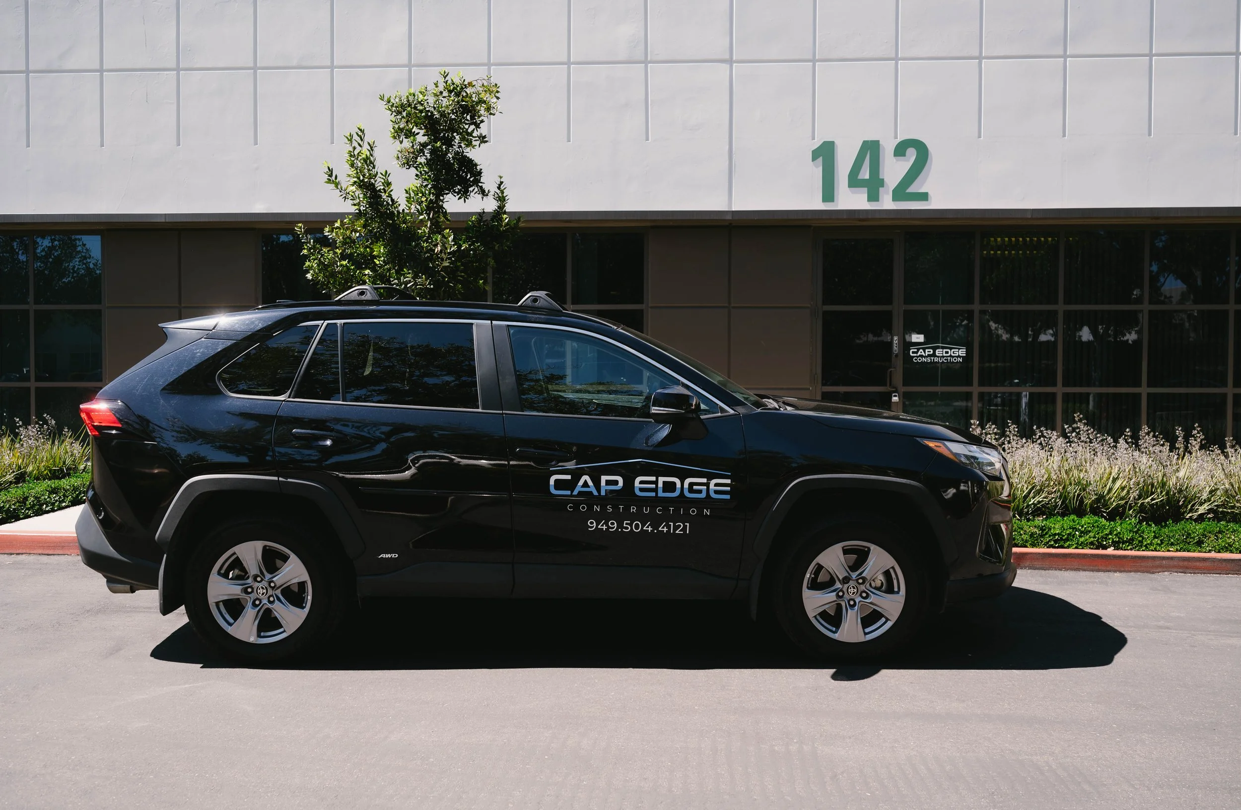 Cap Edge Construction Project Manager Vehicle