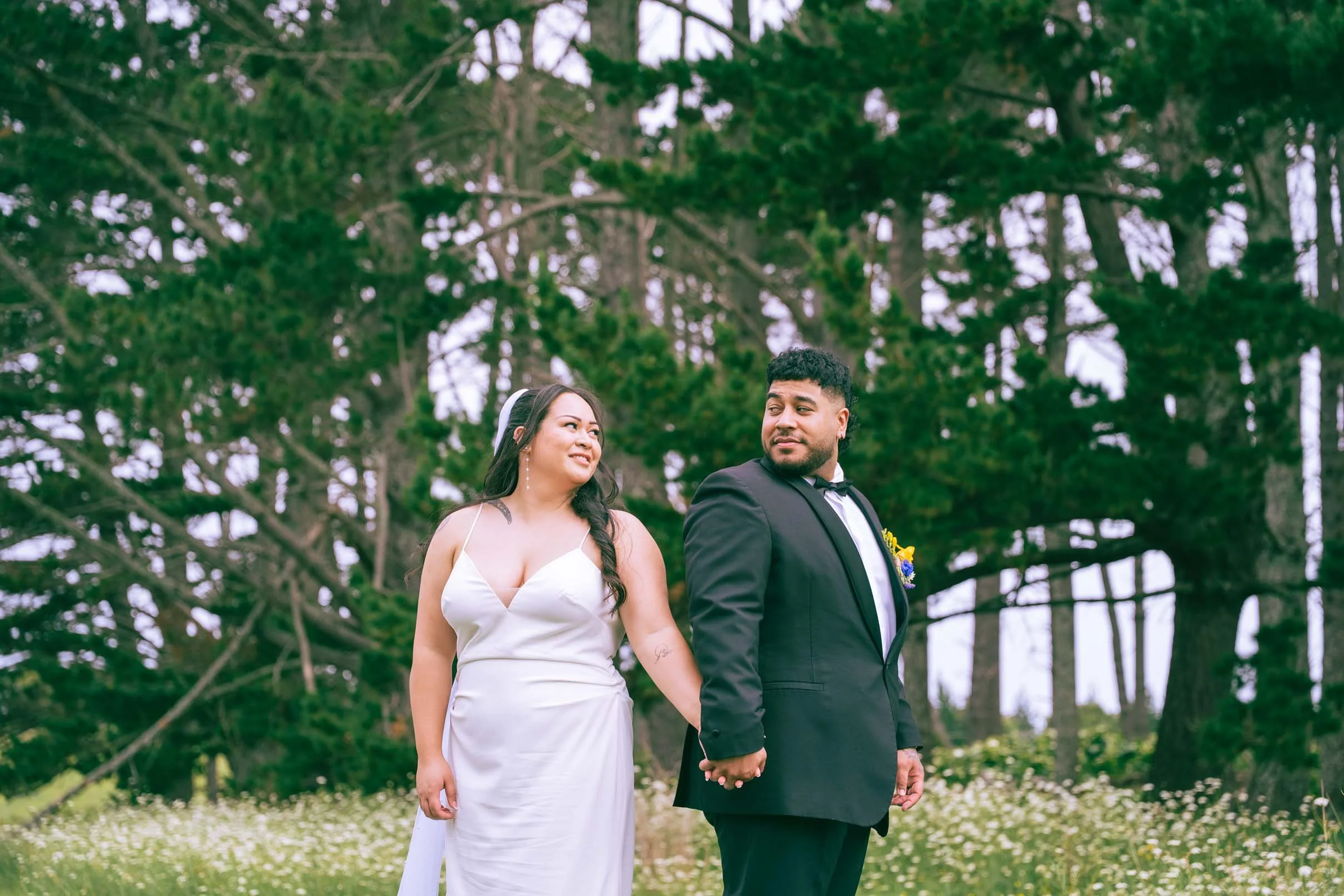 Natural wedding day couples photos.