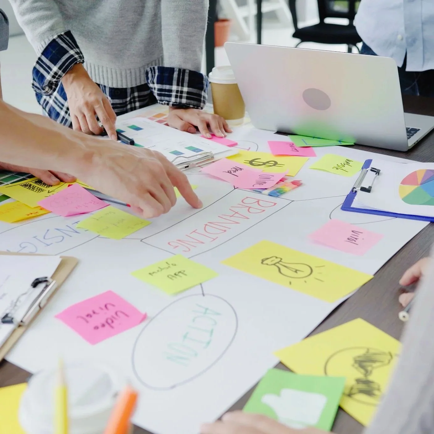 Pourquoi faut-il abandonner le brainstorming lors des ateliers créatifs ?