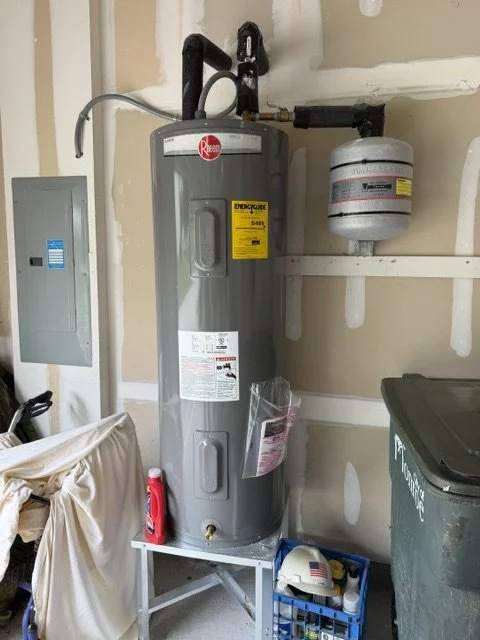 Replace of a electric water heater.