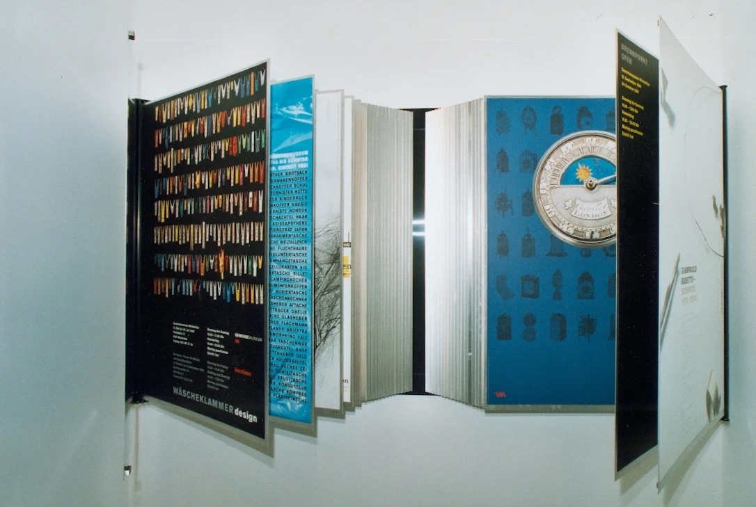 2841 Plakatverkaufswand