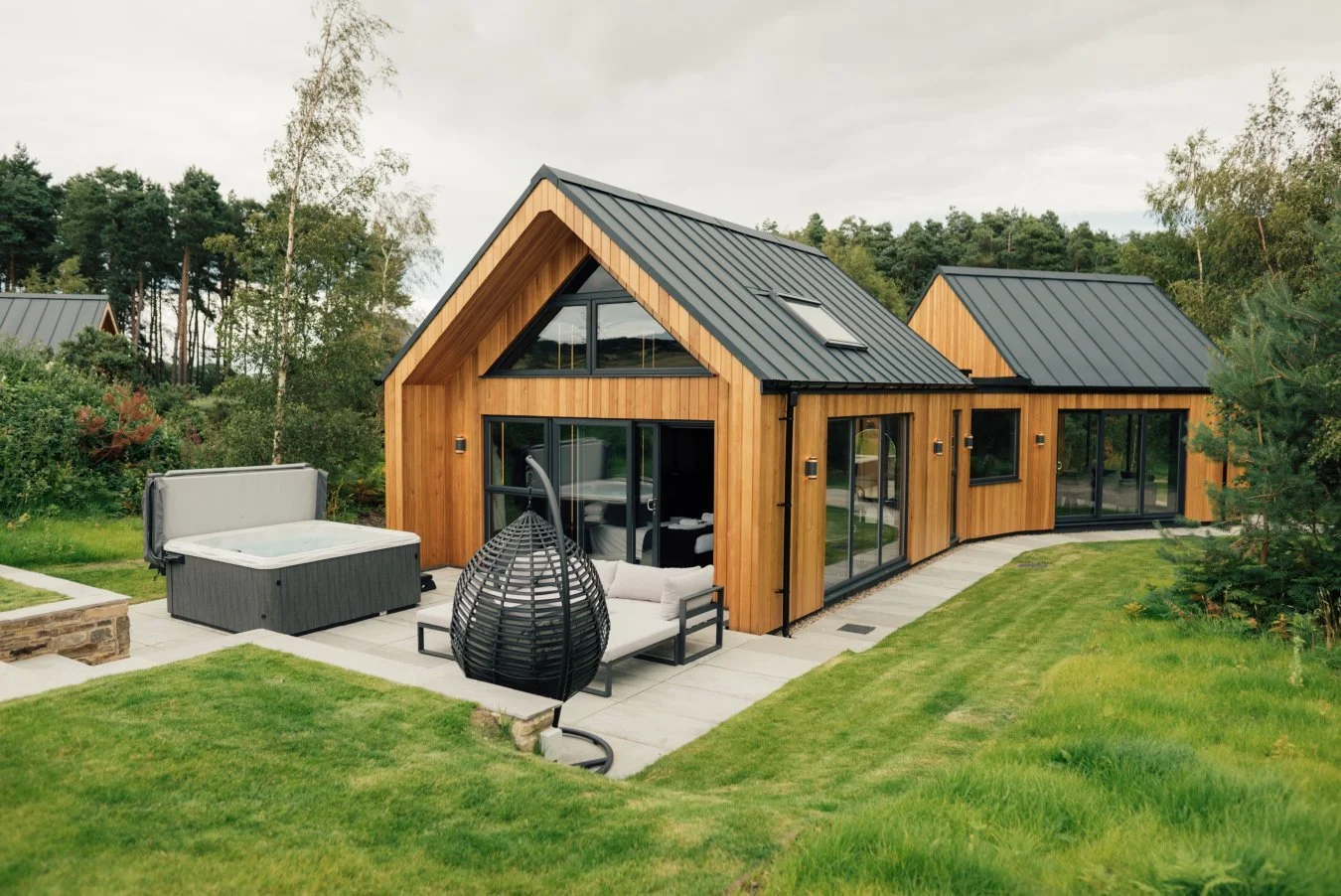 Blackthorn Lodge